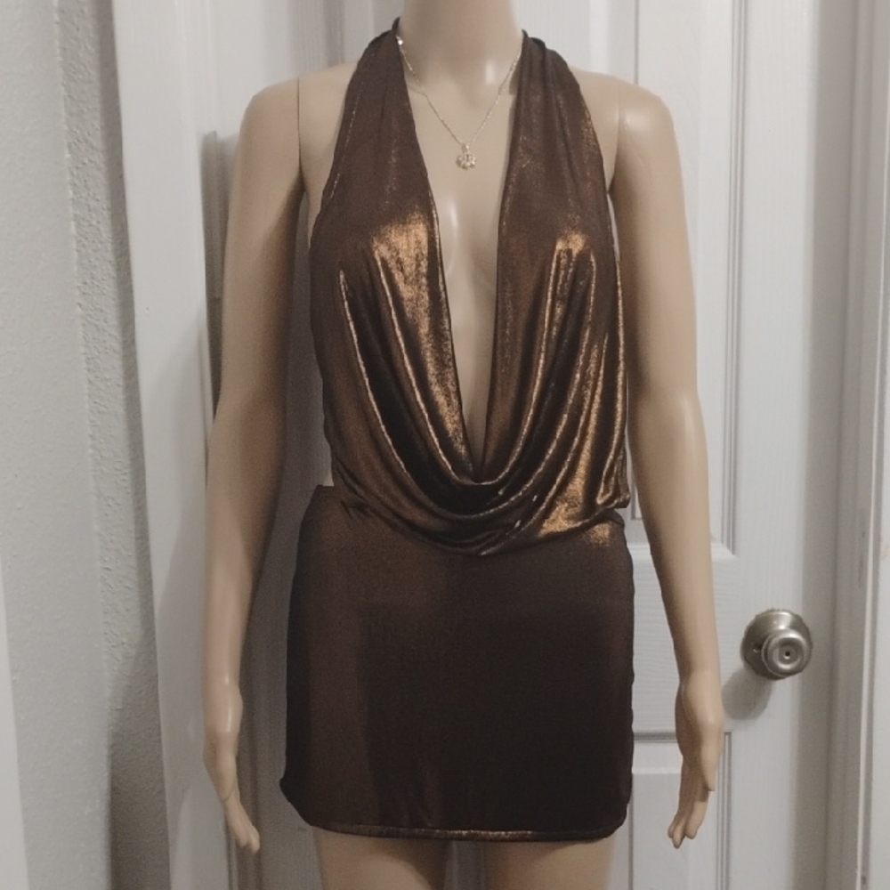 Elegant Brown Halter Dress - Picture 3 of 6